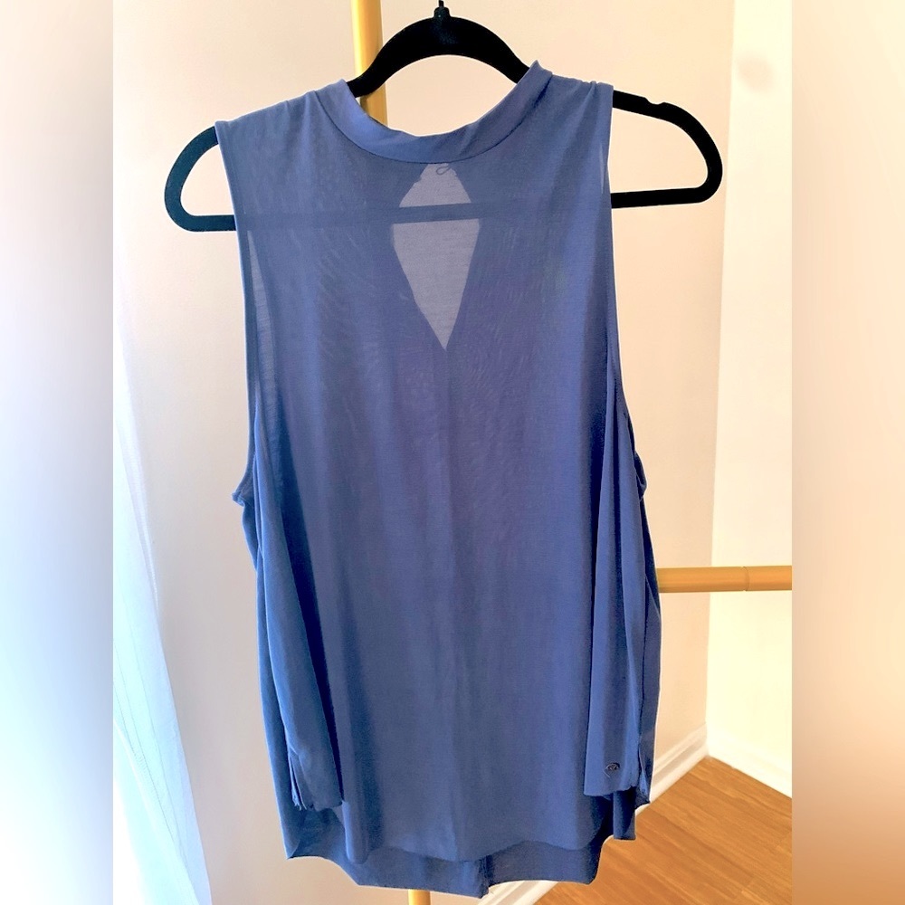 American Eagle high neck keyhole tank top